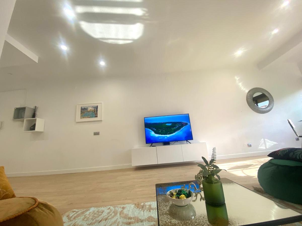 Appartement Chic Apartments- Free Parking - 10 Min From Bcn Centre By Metro Barcelone