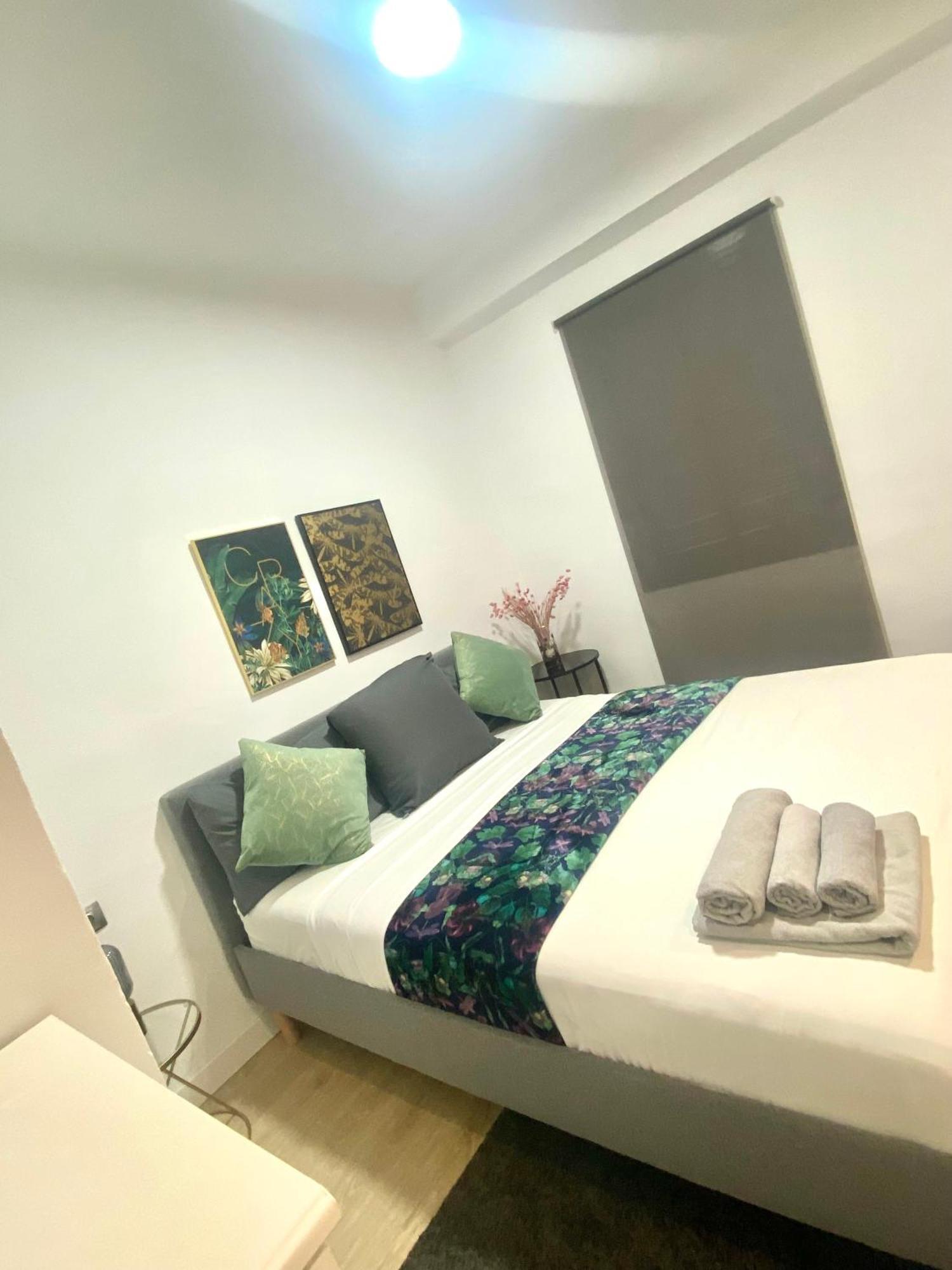 Chic Apartments- Free Parking - 10 Min From Bcn Centre By Metro Barcelone