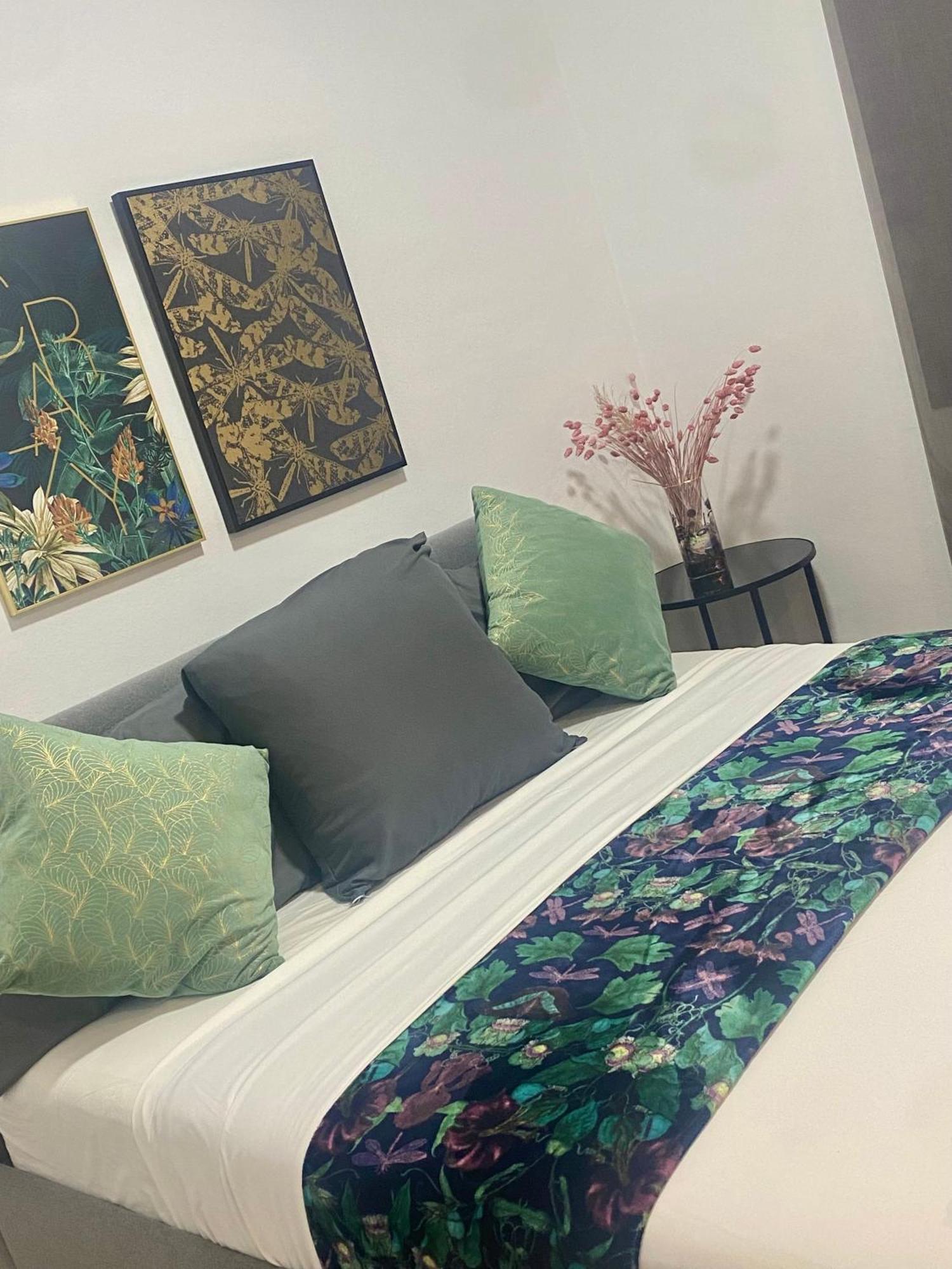 Appartement Chic Apartments- Free Parking - 10 Min From Bcn Centre By Metro *