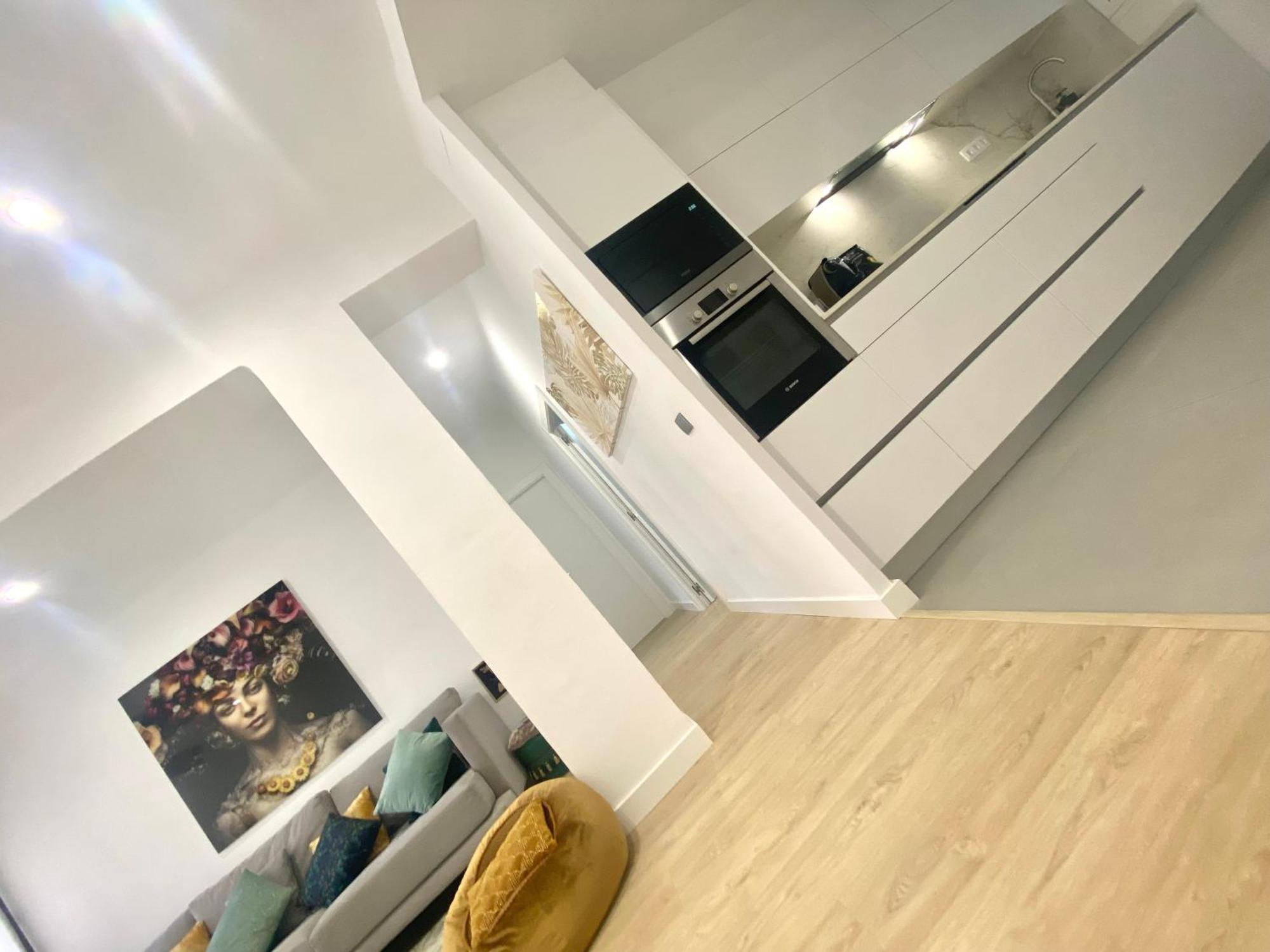 Chic Apartments- Free Parking - 10 Min From Bcn Centre By Metro * Barcelone